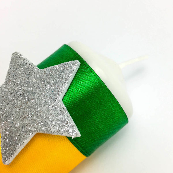 Acadele dintre stele mini